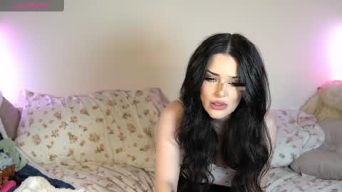 Snapshot of lilsibby chatting on June 5, 12:28 am sibby online show from June 5, 12:28 am