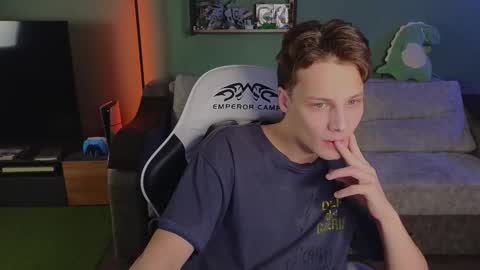 lilteddyboy online show from November 13, 4:06 pm