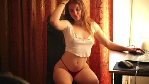 liltightbabe online show from April 7, 2:28 pm