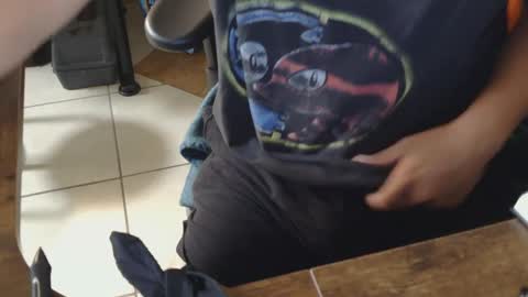 liltorobull online show from October 1, 5:57 am