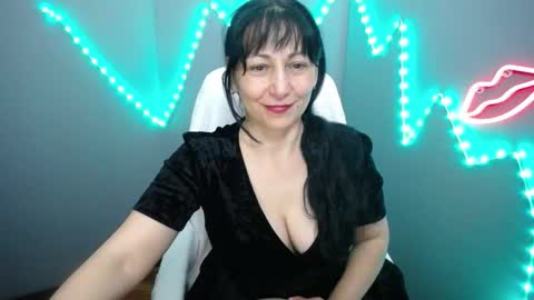 lilugrants online show from March 18, 9:18 pm