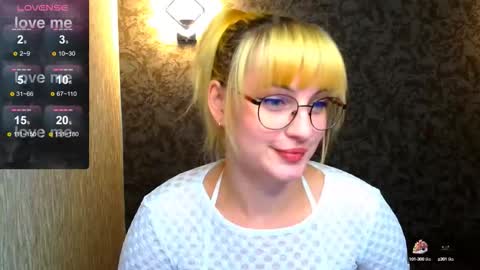 Snapshot of lilukitsune chatting on September 14, 8:08 pm lilukitsune online show from September 14, 8:08 pm