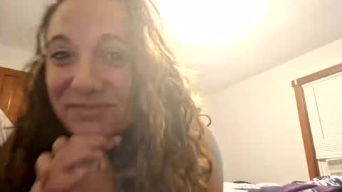 lilwhitemilf online show from September 17, 2:13 am