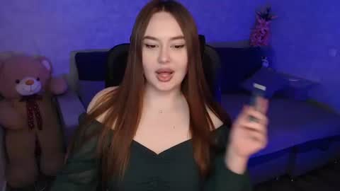 lily_baker_ online show from March 8, 6:12 pm