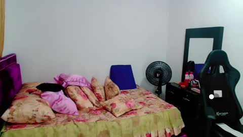 LILYB online show from February 26, 5:31 am