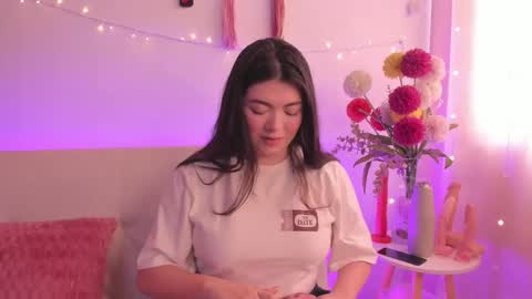 Snapshot of lily_cherry0 chatting on February 20, 6:41 pm lily_cherry0 online show from February 20, 6:41 pm