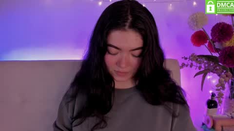 Snapshot of lily_cherry0 chatting on May 12, 2:41 am lily_cherry0 online show from May 12, 2:41 am