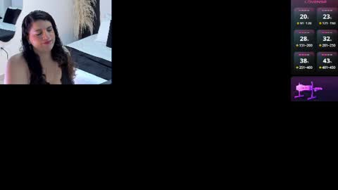 Snapshot of lily_cole27 chatting on June 27, 11:48 am lily_cole27 online show from June 27, 11:48 am