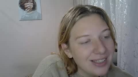 lily_ember online show from October 1, 8:37 pm