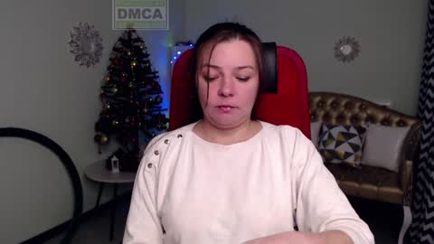 Lily online show from December 27, 3:53 am