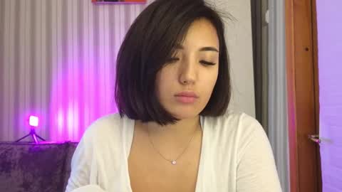 Snapshot of lily_foster_ chatting on October 8, 9:40 am Lily online show from October 8, 9:40 am