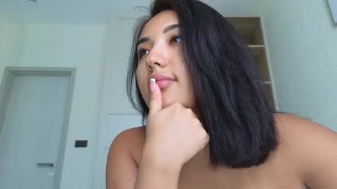 Snapshot of lily_foster_ chatting on February 25, 4:00 am Lily online show from February 25, 4:00 am