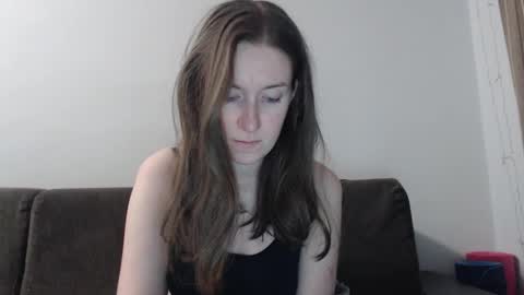 lily_love_x online show from February 16, 11:56 pm