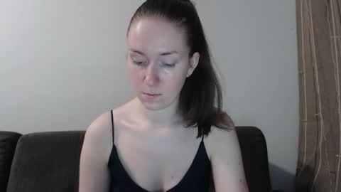 lily_love_x online show from March 13, 5:25 am