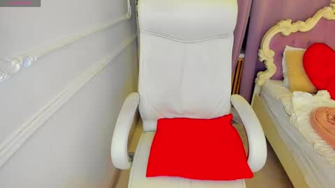 Lily online show from March 15, 3:45 am