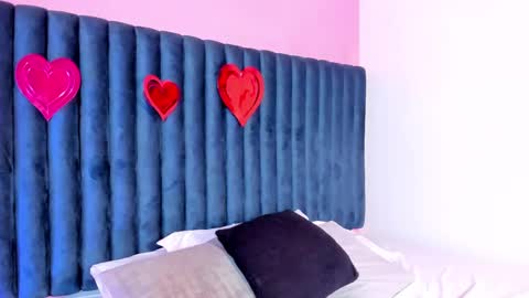 Lily Miiller online show from February 18, 8:36 pm