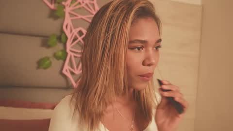 Lily Miiller online show from December 18, 8:37 pm