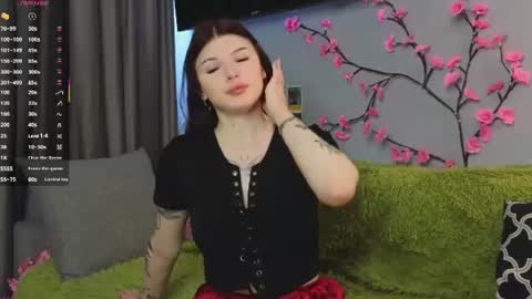 Lily online show from June 21, 10:18 am