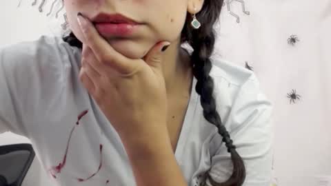 Lily Roberts online show from October 12, 3:44 pm