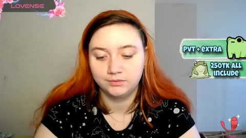 Snapshot of lily_shamy chatting on March 2, 9:31 am Alice online show from March 2, 9:31 am