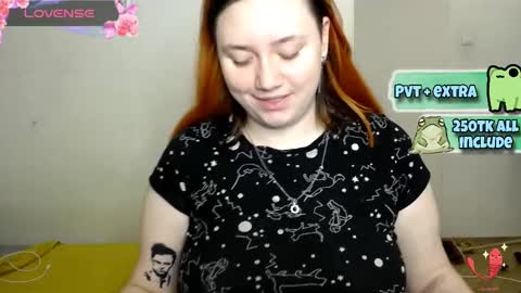 Snapshot of lily_shamy chatting on March 6, 4:38 pm Alice online show from March 6, 4:38 pm