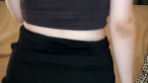 Lily Spark online show from June 6, 1:54 am