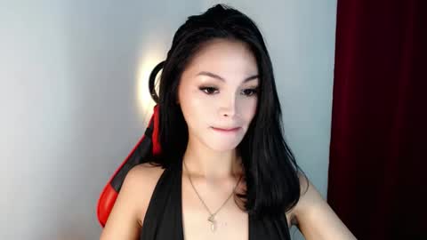 Snapshot of lily_summer23 chatting on February 9, 4:27 am Youre pleasure Lily online show from February 9, 4:27 am