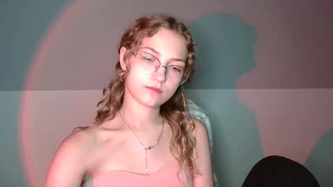 small lily online show from September 12, 3:12 pm