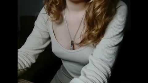 small lily online show from April 29, 5:30 pm