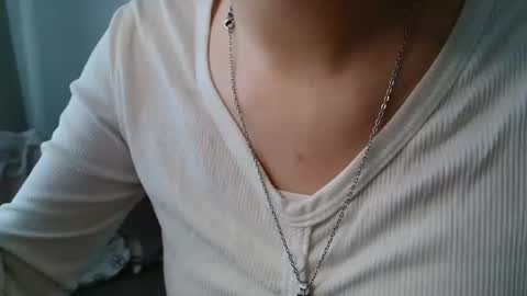 small lily online show from May 6, 2:11 pm