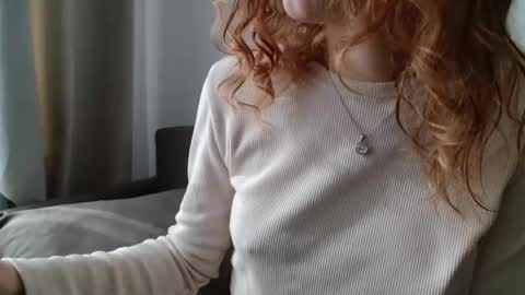 small lily online show from May 16, 6:10 am