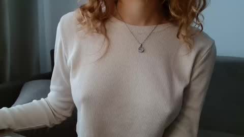 small lily online show from May 16, 10:36 am