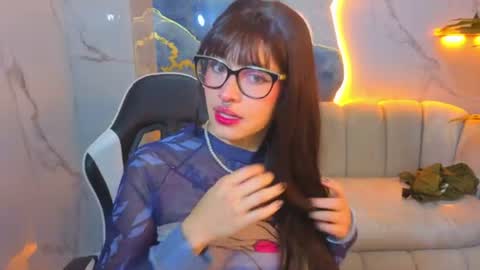 Snapshot of lily_tx chatting on June 17, 12:40 pm Follow me.. Live 730 to 1400 online show from June 17, 12:40 pm