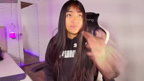 Snapshot of lily_waist chatting on October 11, 11:09 am lily_waist online show from October 11, 11:09 am