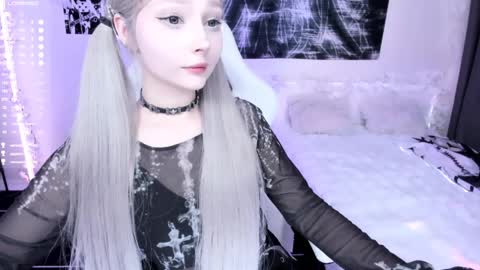 Lily online show from April 6, 4:46 am