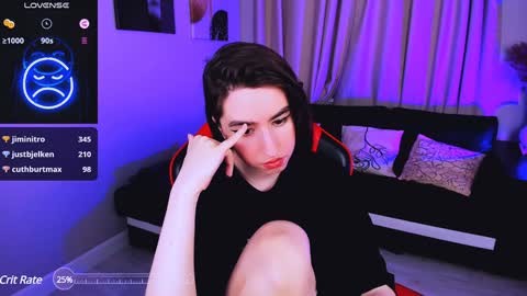 LILY online show from December 1, 4:29 pm