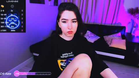 LILY online show from December 7, 9:50 am