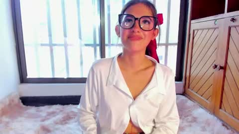 Lili  online show from July 28, 4:39 pm