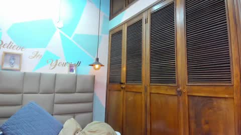 Lily online show from January 14, 9:24 am