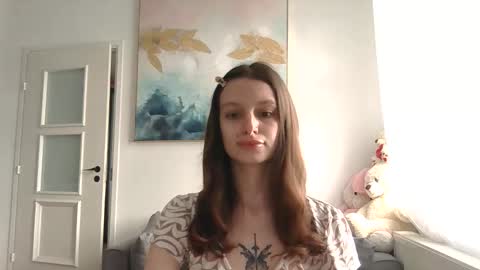 lilycandy_ online show from April 30, 1:50 pm