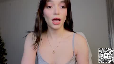 Snapshot of lilyewing_ chatting on January 12, 6:38 pm Lily online show from January 12, 6:38 pm