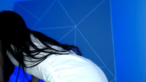 Liliana louise online show from May 15, 5:42 pm
