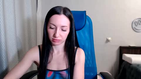 Lily online show from December 7, 11:18 am