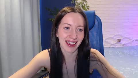 Lily online show from September 14, 9:41 am