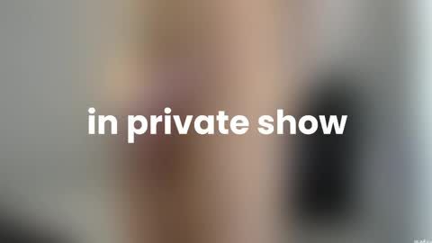 Snapshot of lilyreina chatting on April 1, 6:27 pm Lily Reina online show from April 1, 6:27 pm