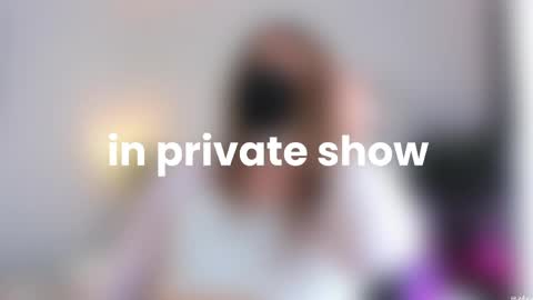 Lily Reina online show from May 12, 6:05 pm