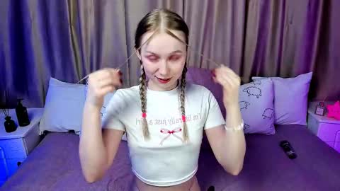 Lilian online show from March 7, 3:51 am