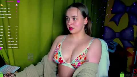 Lily online show from May 17, 9:33 pm