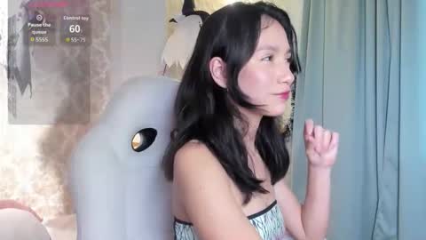 lilythea_ online show from October 27, 9:08 pm