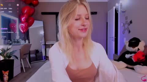 Snapshot of lilyvibe chatting on February 20, 3:30 pm Lily online show from February 20, 3:30 pm